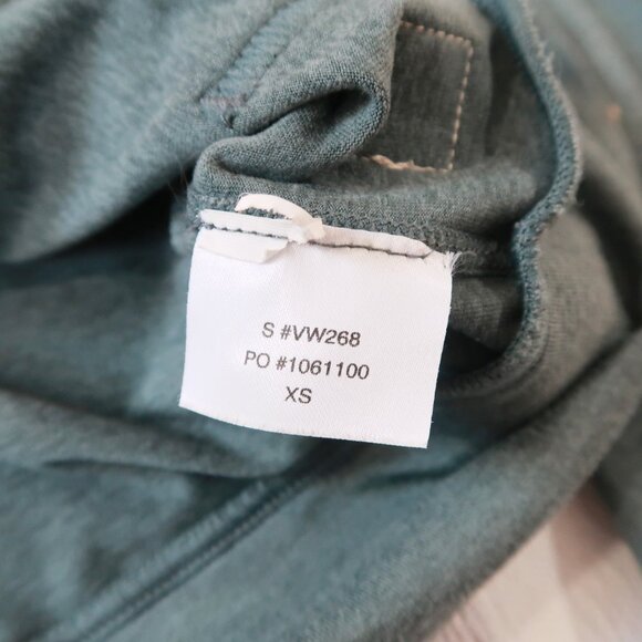 Vuori Women's Halo Performance Hoodie in Marsh - XS - Picture 6 of 10